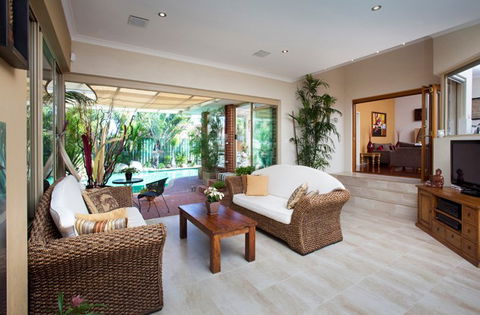 Summit Home Improvements - Darwin Builders 0