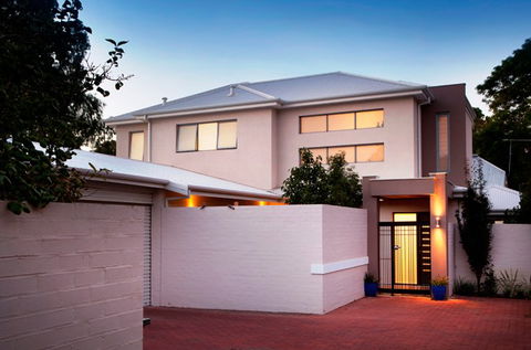 Summit Home Improvements - Darwin Builders 2