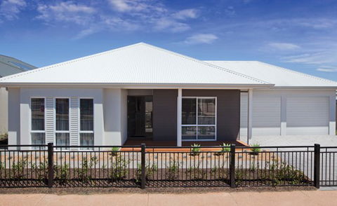Gallery Living - Darwin Builders 0