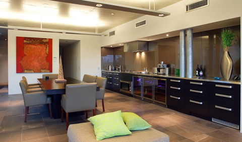 Hutcherson Construction - Darwin Builders 2