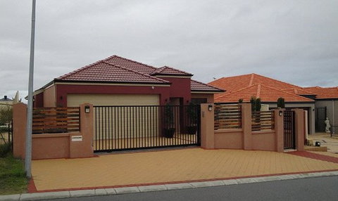 Ausmak Holdings Pty Ltd - Darwin Builders 1