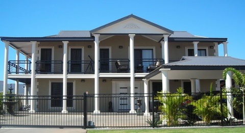 Ross Squire Homes - Darwin Builders 0