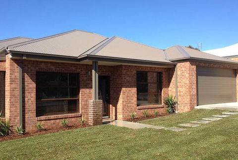 Adrian Bassett Homes - Darwin Builders 0