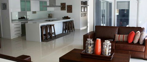 Adrian Bassett Homes - Darwin Builders 2