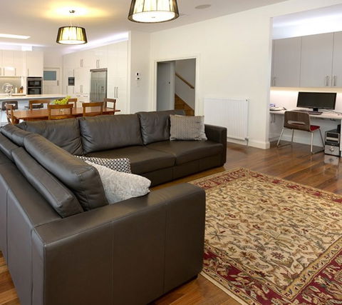 Hille's Home Extensions - Darwin Builders 0