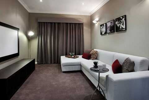 Burbank - Darwin Builders 0